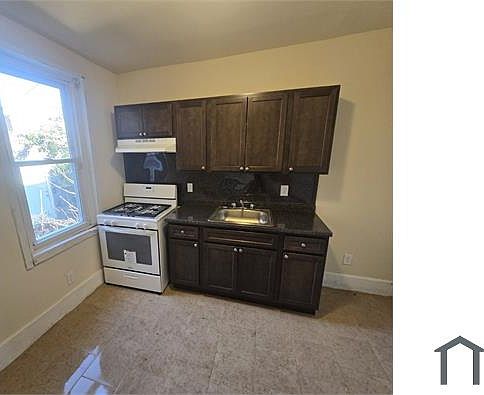 2nd image of 227 W Mentor St