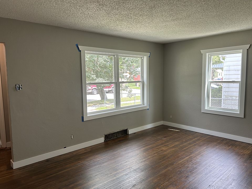 2nd image of 421 Boston Ave
