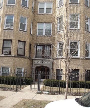 2nd image of 6422 N Claremont Ave APT 1N