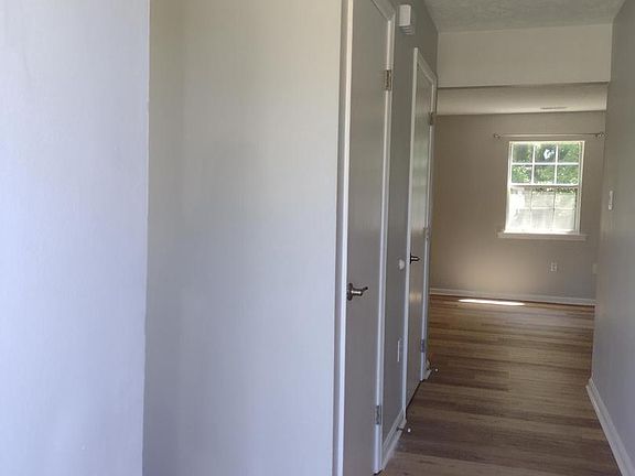 4th image of 21842 Ronald Dr