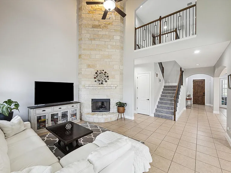 2960 Gibbons Hill Ln — Photo 9