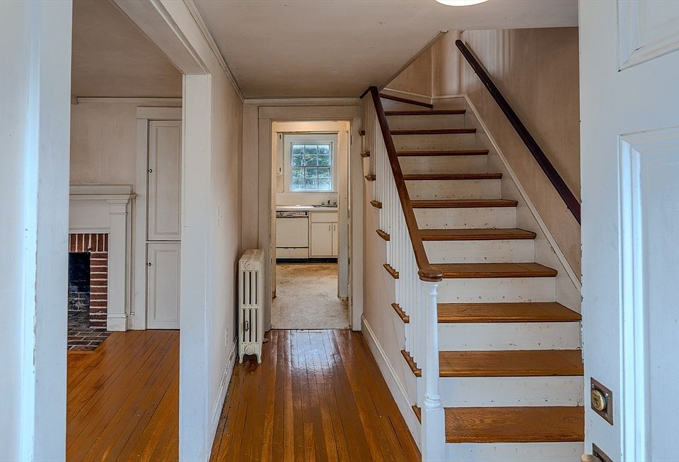9 Hillside Ter, Lexington, MA 02420 | Zillow