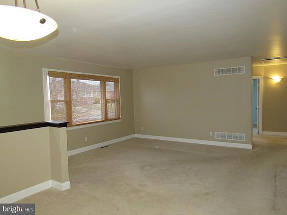 2nd image of 2413 E Eric Dr