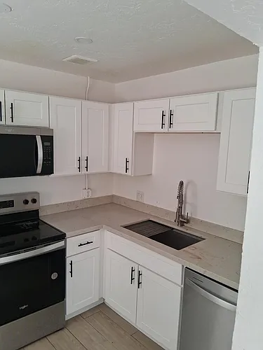 1322 W Roosevelt St #9 Photo 1