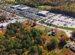 23 Uxbridge Rd, Mendon, MA 01756