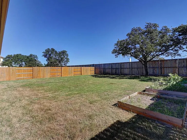 9308 Ivalenes Hope Dr — Photo 34
