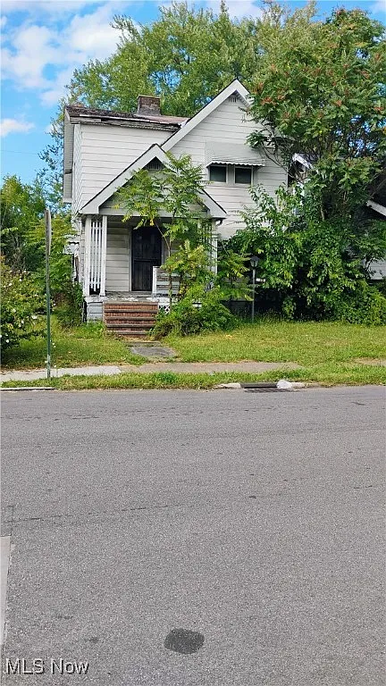 13601 Glendale Ave photo 1