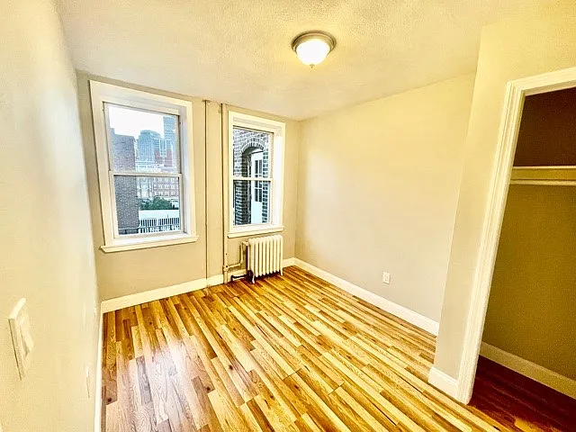 212 Hanover St #3 — Photo 6