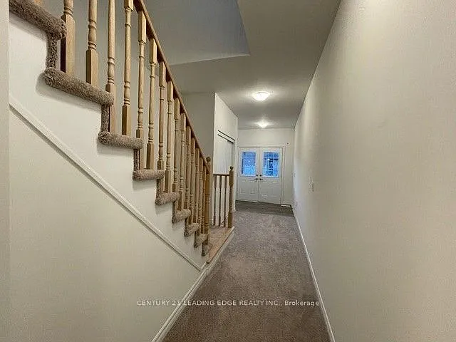 234 Ridley Cres — Photo 4