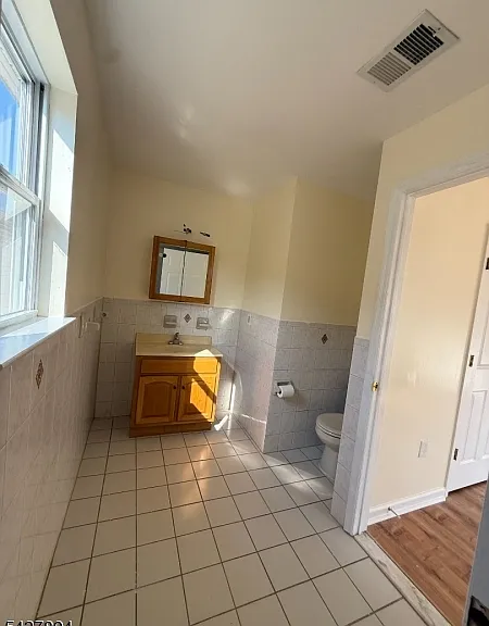 68 Port Ave — Photo 14