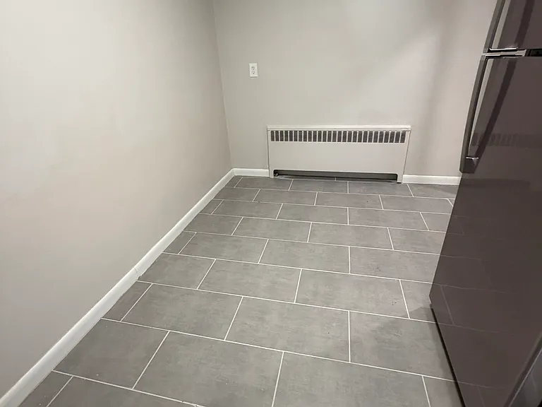 210 Broad Ave #3B — Photo 5