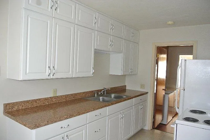 4 bed, 1200 sqft, $1,200 — Photo 4