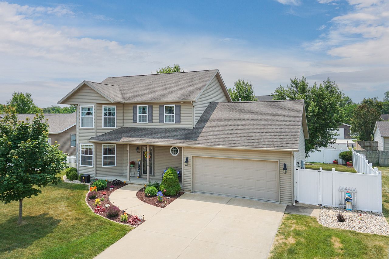 504 Newcastle Dr, Mackinaw, IL 61755 MLS 11848036 Zillow