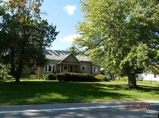 1790 Bowen Rd, Elma, NY 14059