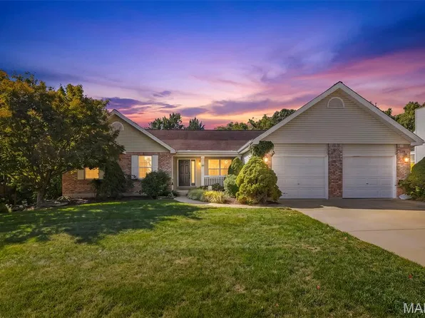 26 Briarwick Trl, Saint Peters, MO 63376