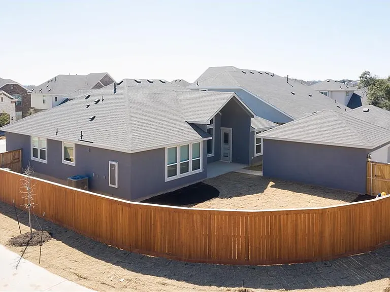 1101 Kerrwood Way — Photo 32