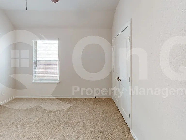1004 Coppersmith Way — Photo 10