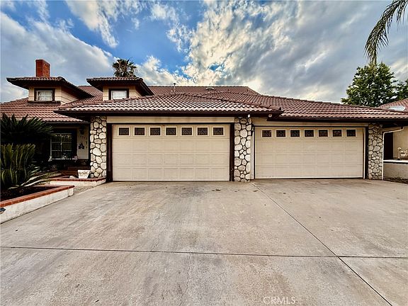 3rd image of 10943 Noblewood Rd
