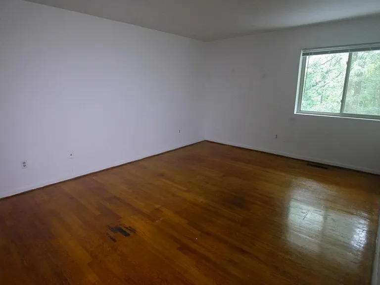 8614 Manchester Rd #6 — Photo 14