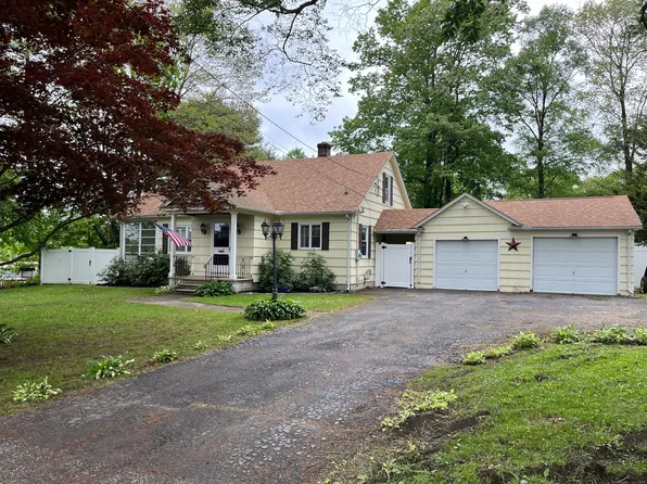 35 Lindberg Street, Torrington, CT 06790