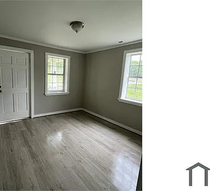 3 bed, $875 — Photo 2