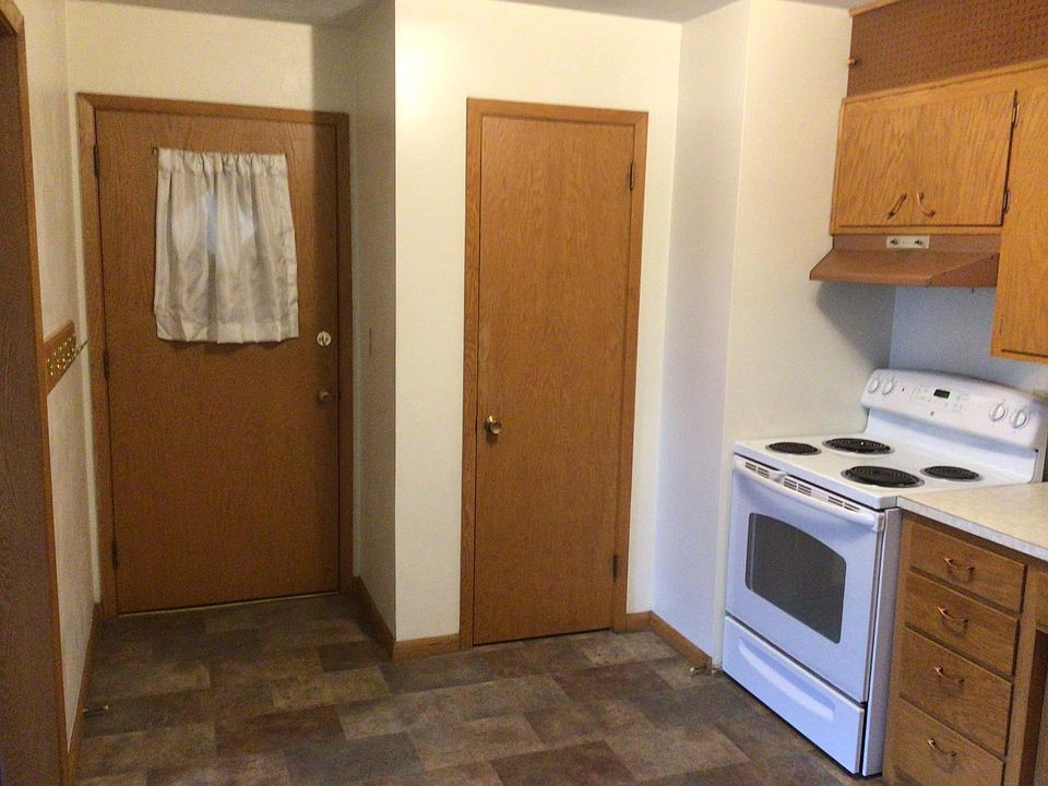 1st image of 650 2nd Ave NE APT 8