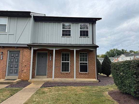 4th image of 1 Holly Ct #1F