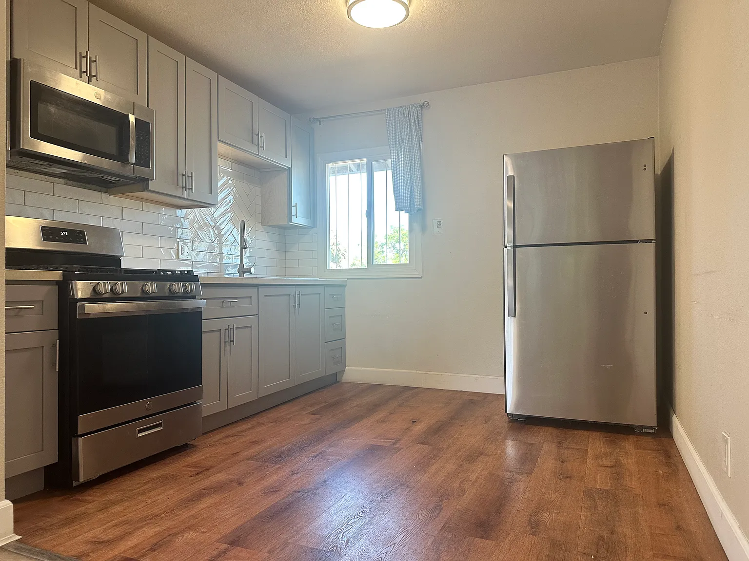 2 bed, 613 sqft, $1,850 — Photo 4