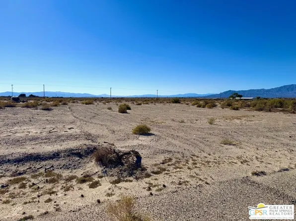 2215 La Brisa Ct, Thermal, CA 92274
