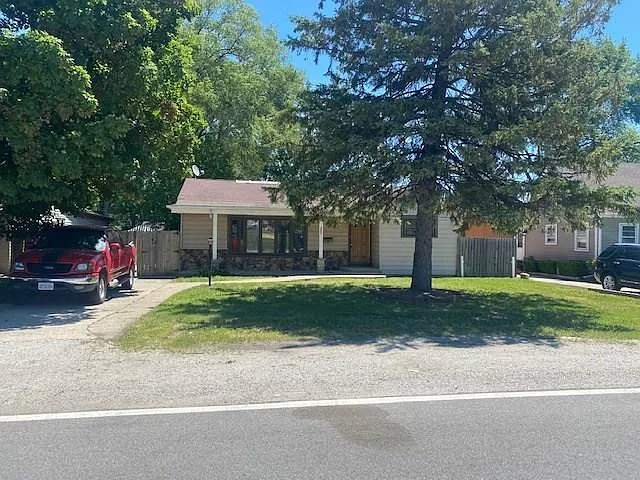 3043 Marion Ave photo 1