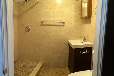 Rented by Tran Real Estate Inc.