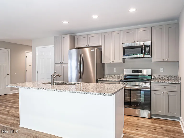 435 W New Jersey Ave — Photo 4