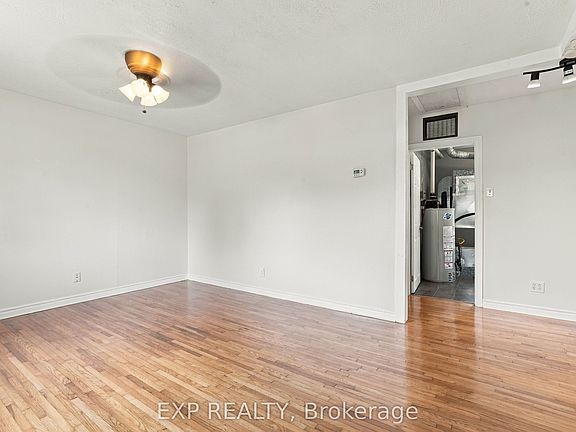3rd image of 68 Louis St