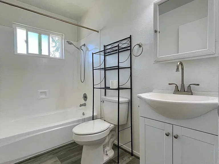9858 Mission Vega Rd #4 — Photo 6