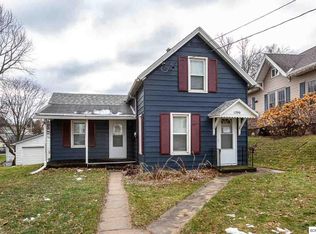 1290 Curtis St, Dubuque, IA 52003