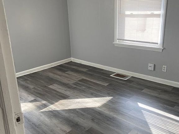 4th image of 7131 Bales Ave