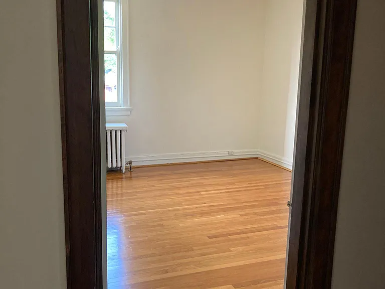 3021 Fairfield Ave #B12 — Photo 12