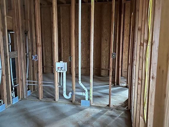 5th image of 3339 E Private 1725 Dr