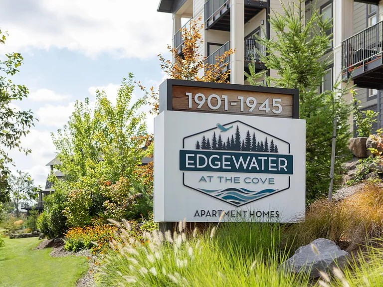 Edgewater at the Cove — Photo 25