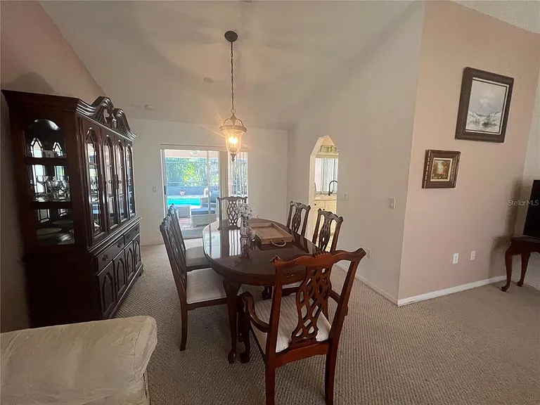 1314 Beacon Dr — Photo 6