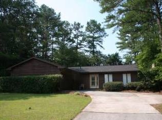 2565 Indian Lake Dr, Marietta, GA 30062