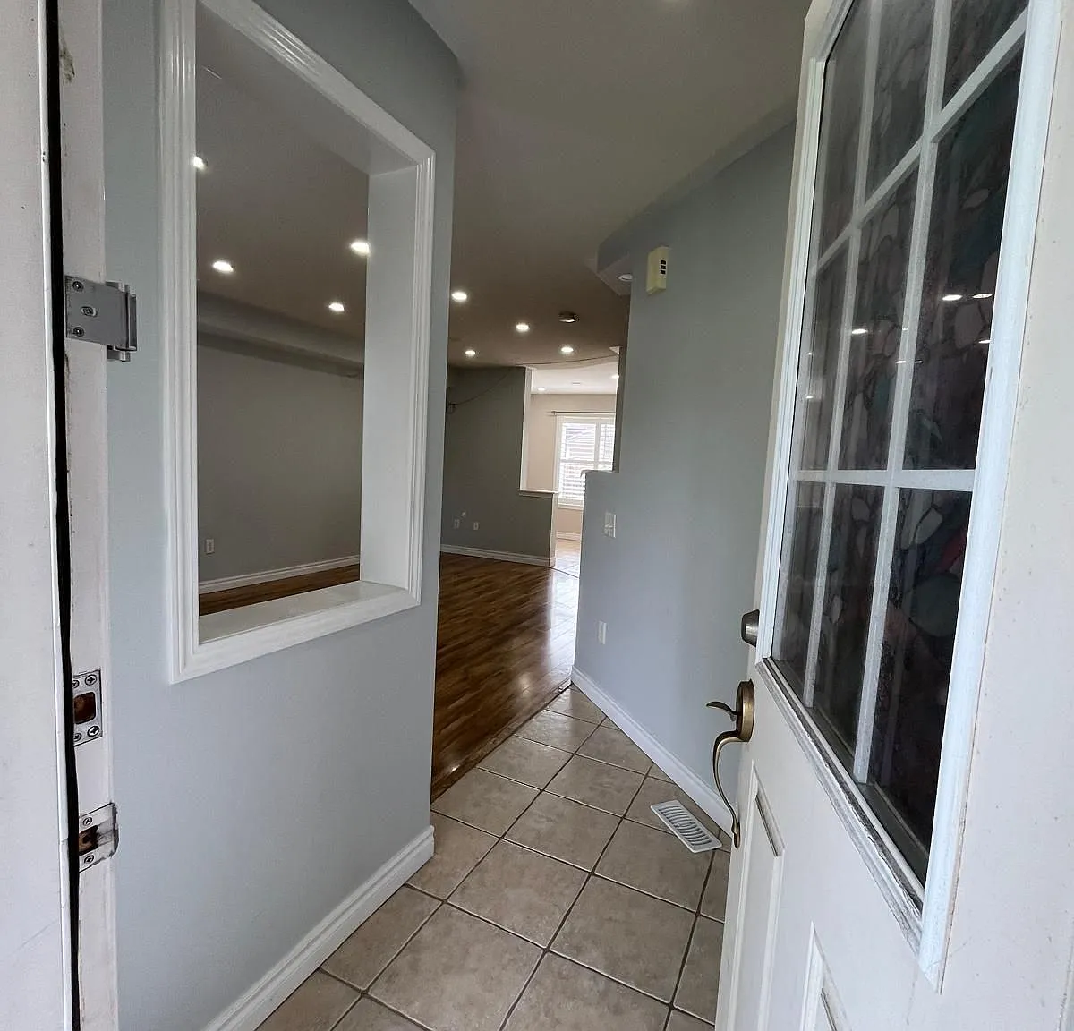 3 bed, $2,800 — Photo 2