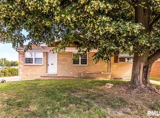 631 W Stratford Dr, Peoria, IL
