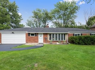 1445 Sunset Ridge Rd, Glenview, IL 60025