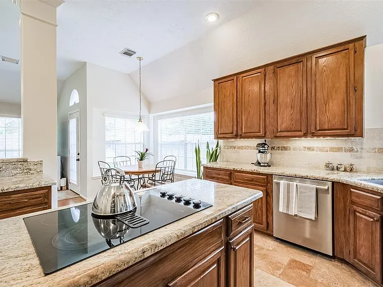 17218 Hamilwood Dr — Photo 17
