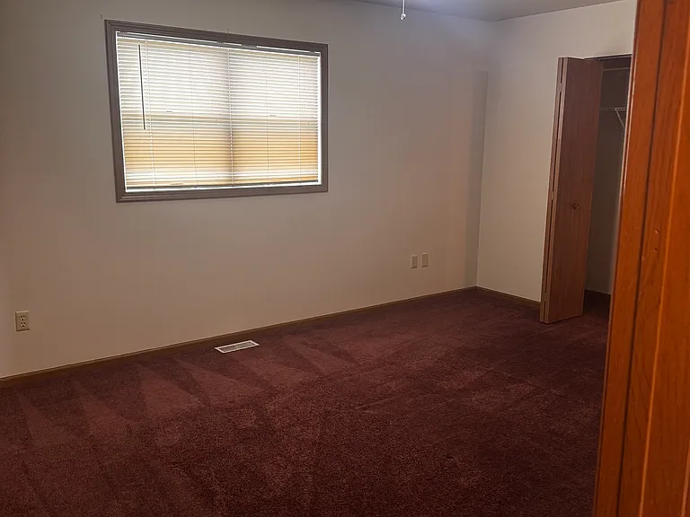 910 N Wheeler St — Photo 5