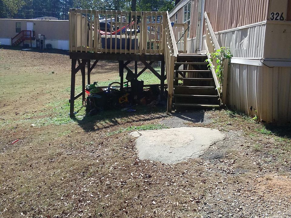 2nd image of 326 Palomino Dr