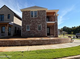 1308 Ashport Rd, Jackson, TN 38305