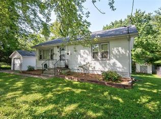 313 Bethesda Dr, Belleville, IL