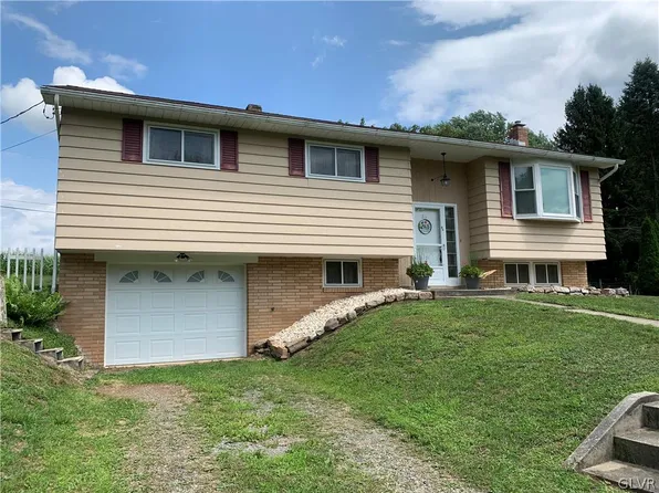 86 Morris Ln E, Lehighton, PA 18235
